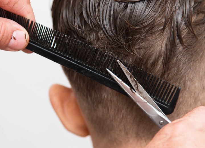 Hair cutting scissors and comb
