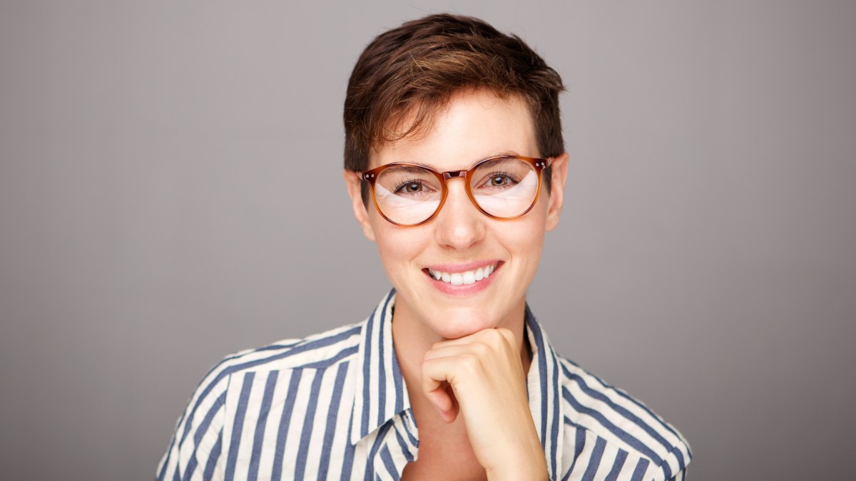 Short hair with outlet glasses