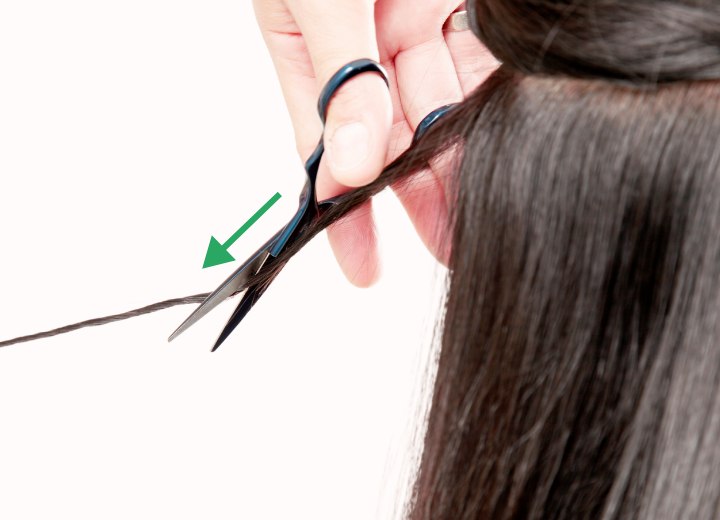 How to hold your scissors for slide cutting