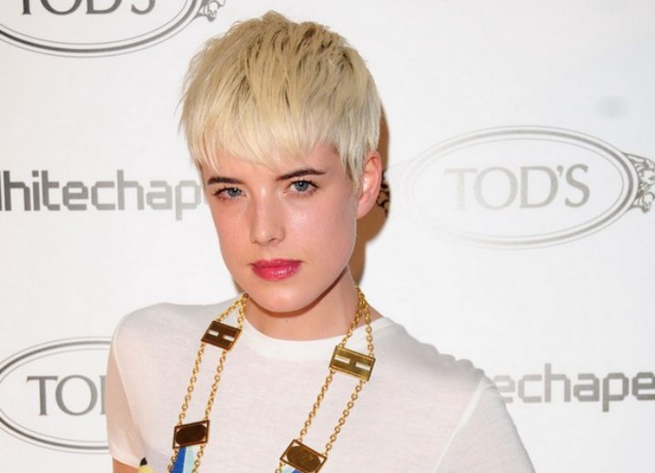 Agyness Deyn - aggy haircut