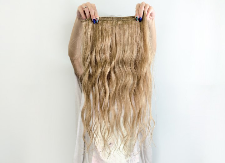 Blonde hair extensions