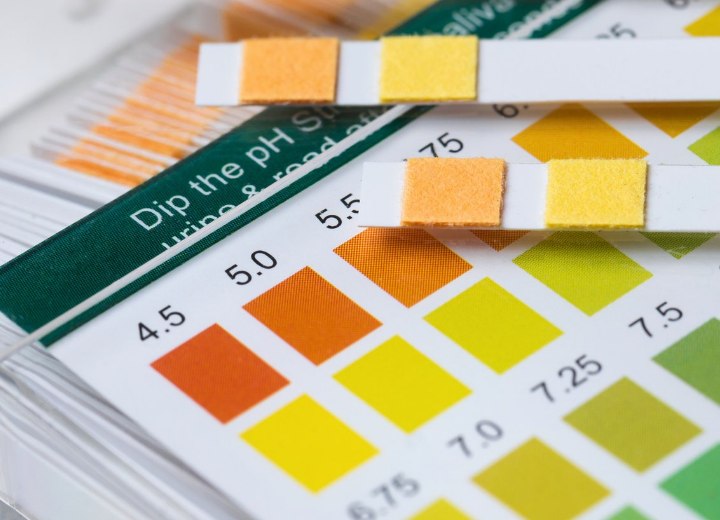 pH test for water
