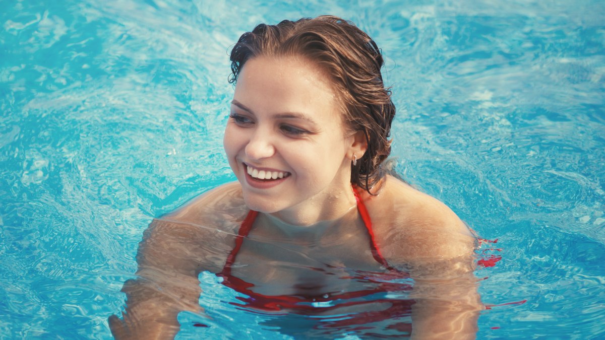 Blonde Hair and Chlorine: What You Need to Know - wide 7