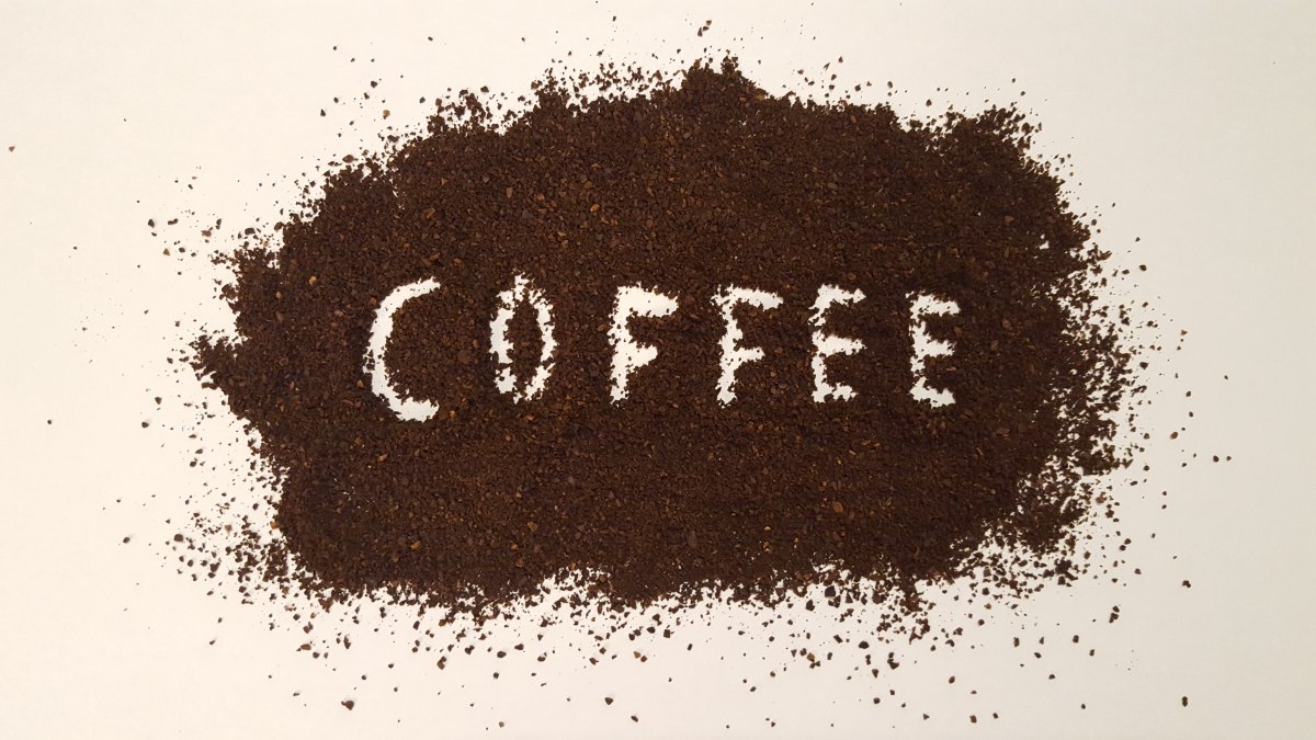 Coffee grounds for hair coloring and how to make hair ...