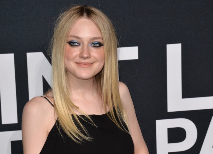 Dakota Fanning hair with visible roots