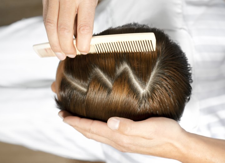 Zigzag hair part