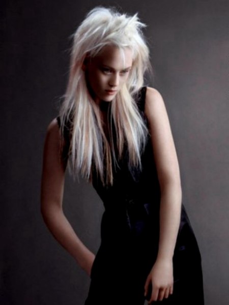 Long platinum hair with darker hairpieces