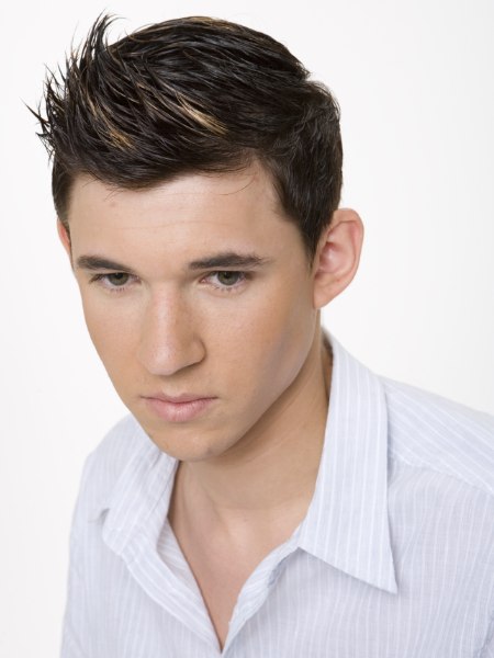 Trend hairstyle with highlights for men