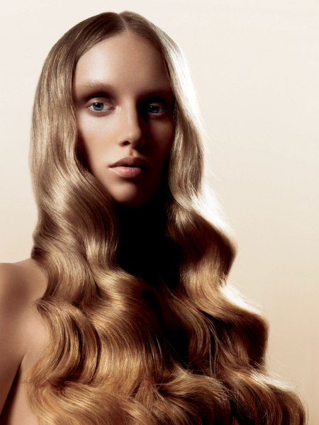 Long hair with smoothed roots and curls