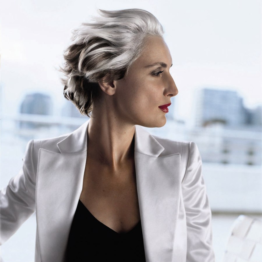 Short Hairstyle For Mature Women With Gray Hair