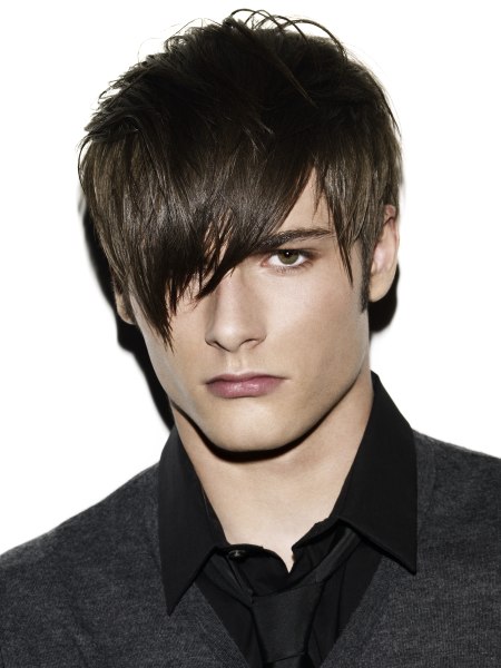 Men's haircut with a boyish vibe