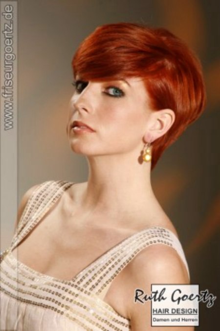 Fashionable short hair style for older women