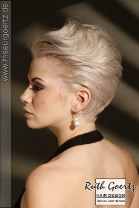 Slicked Back Hair for Women: 5 Slick Back Hairstyles to Inspire | WHO  Magazine