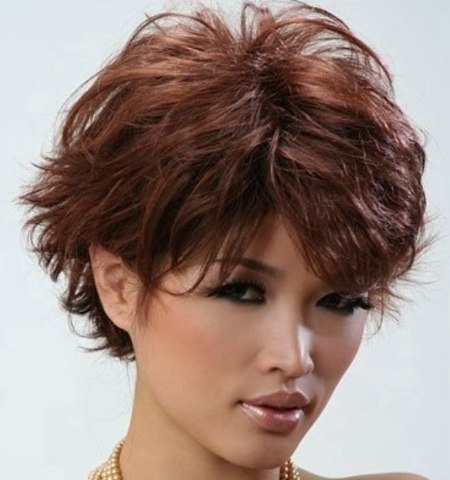 Fashionable short and layered Asian hairstyle