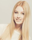 Long and sleek blonde hair with retro elements