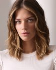 Long wavy bob with layers and highlights