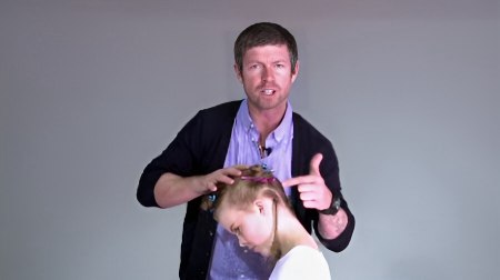 The horn haircut - Sections behind the ears