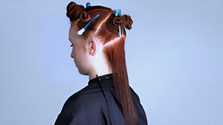 One length long hairstyle - Take a central hair section in the back