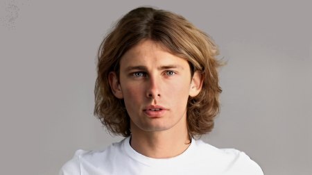 Mid-length men's haircut - Before the cut