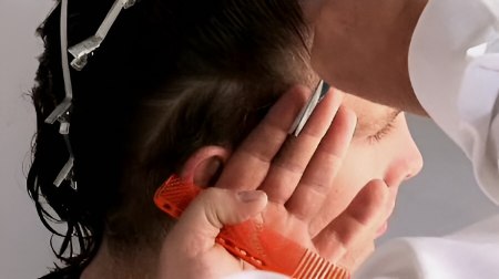 Men's haircut - refine the outlines