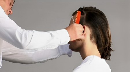 Men's haircut - Check the balance of the cut