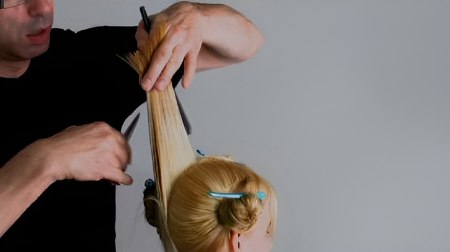How to cut hair in a layered reverse long graduation How to cut hair in a layered reverse long graduation