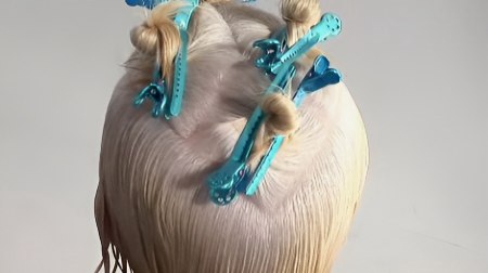 Short graduated haircut - Section hair into a diamond