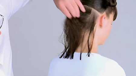 Tailored haircut - Check the shape and balance