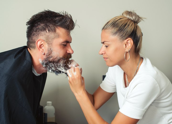 Preparing a man's beard for coloration