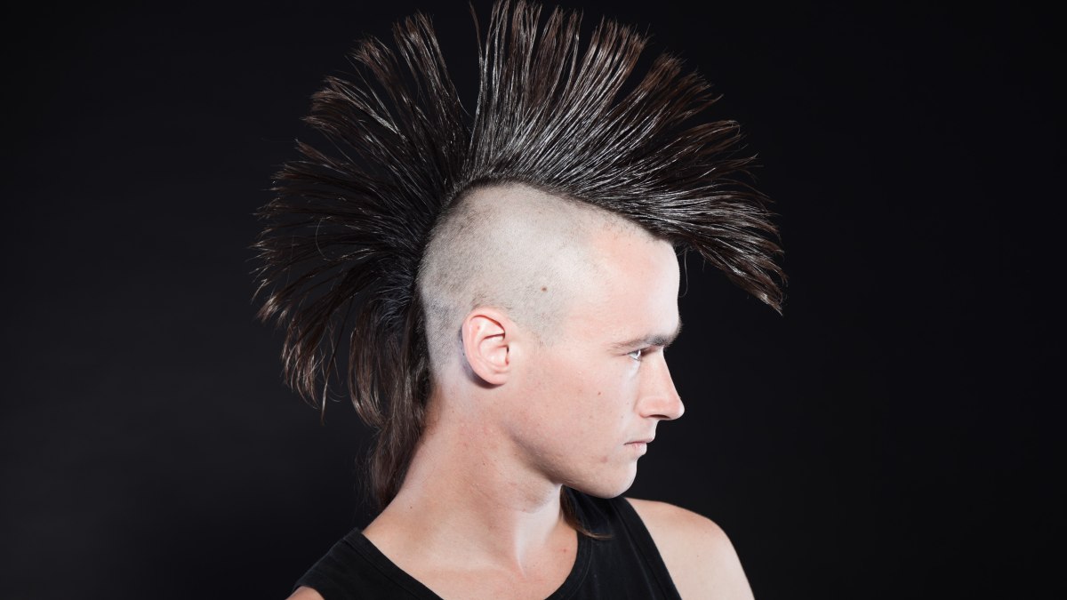 1. Mohawk Hair Do: 10 Stylish Ways to Rock the Look - wide 2