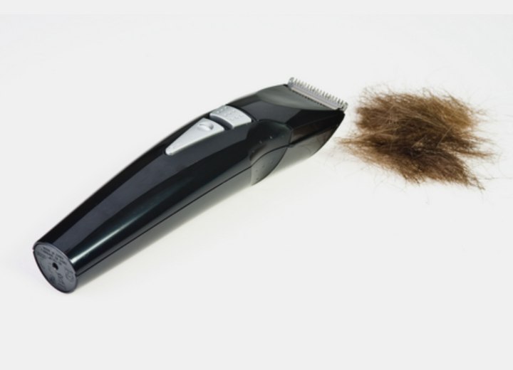 Shaver and pulled out hair