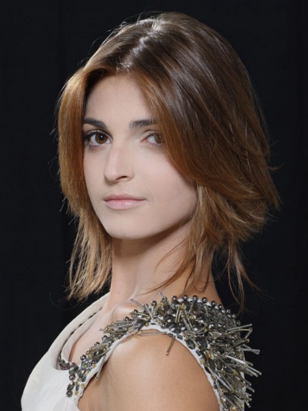Soft, medium-length hairstyle with layers