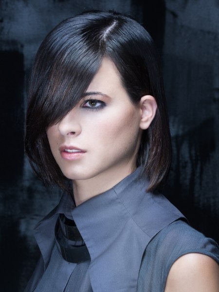 Hairstyle with medium-length sides