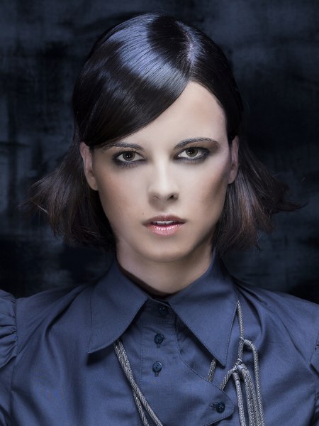Hairstyle with flared-out sides