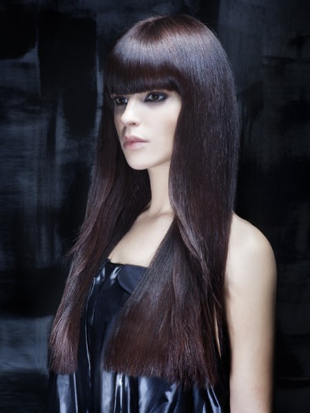 Smooth long hair with thick bangs