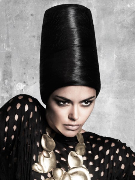 Turban of spun black hair