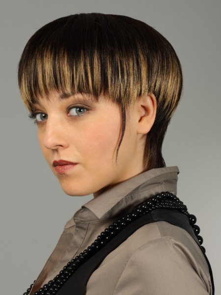 Mushroom cut hair with a sleek neck section