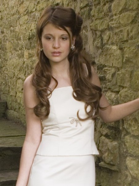 Long hair bridal hairstyle