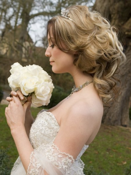 Multi-tonal layered wedding hairstyle