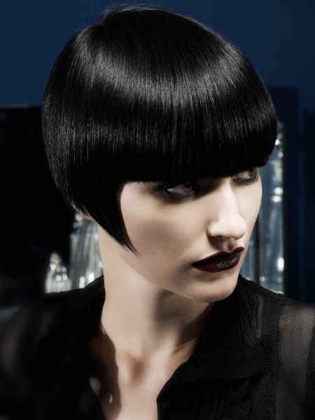 Smooth and very short 1920s retro bob haircut