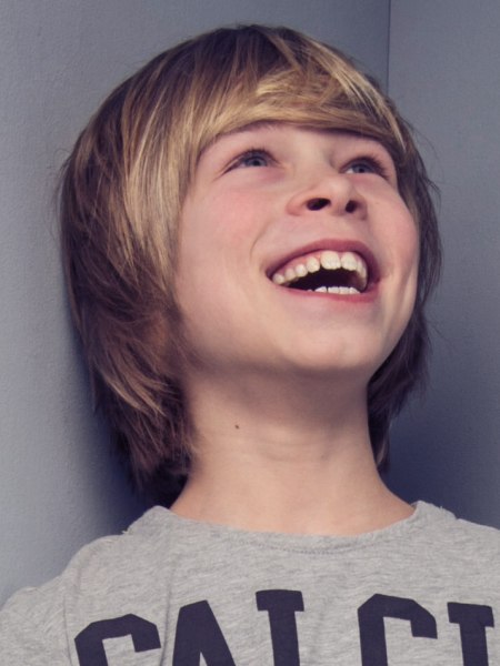 Ear-covering hairstyle for young boys