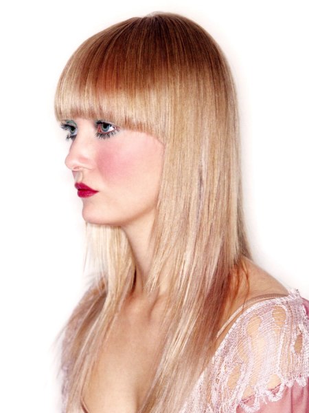 Long hairstyle with long rounded bangs