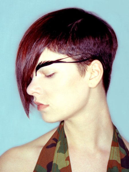 Short hair with a red glow