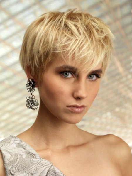 Fashionable short haircut for blonde hair