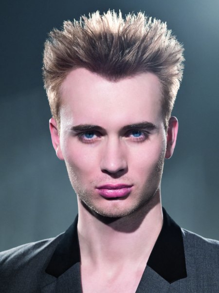 Graduated men's haircut with buzz-short sides