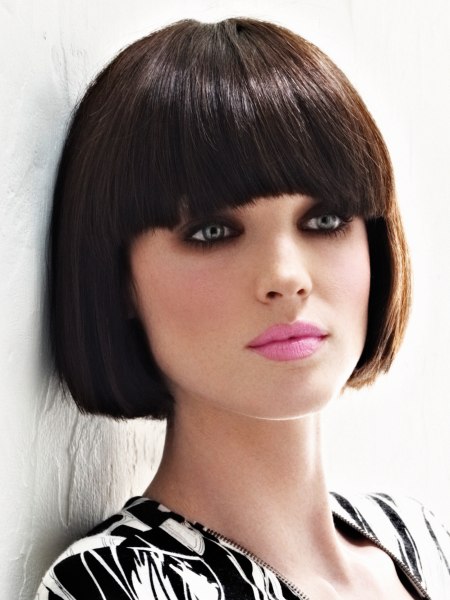 Classic short bob with a rounded fringee