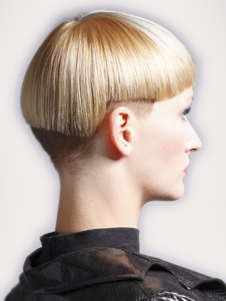 Women's hairstyle with a very short undercut neck and sides