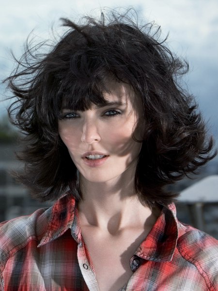 Feminine mid-length haircut with layers