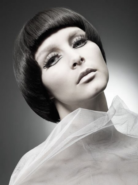Bowl-cut bob for brown hair with a glossy shine