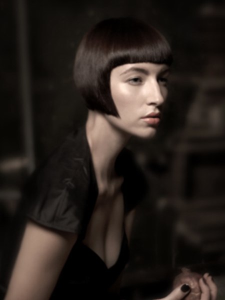 Short retro bob with a 1930s flavor